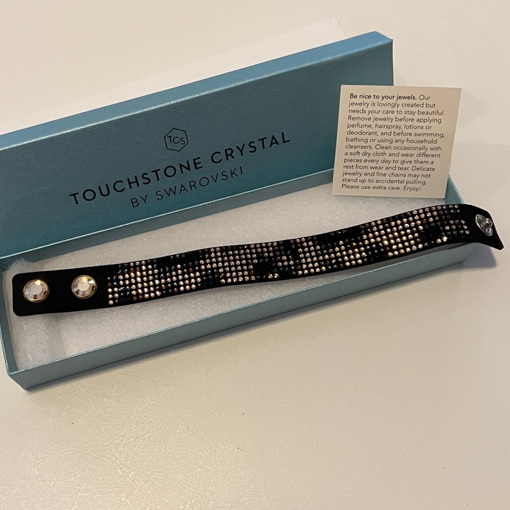 Touchstone crystal Animal Attraction bracelet